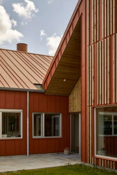 Daycare center in Holstebro welcomes children and nature in steel profiles from top to bottom, Nørre Boulevard 57, 7500 Holstebro, Denmark